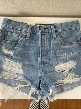 New Levi 501 Distressed Shorts